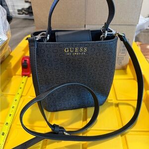 ADORABLE MINI GUESS BUCKET BAG